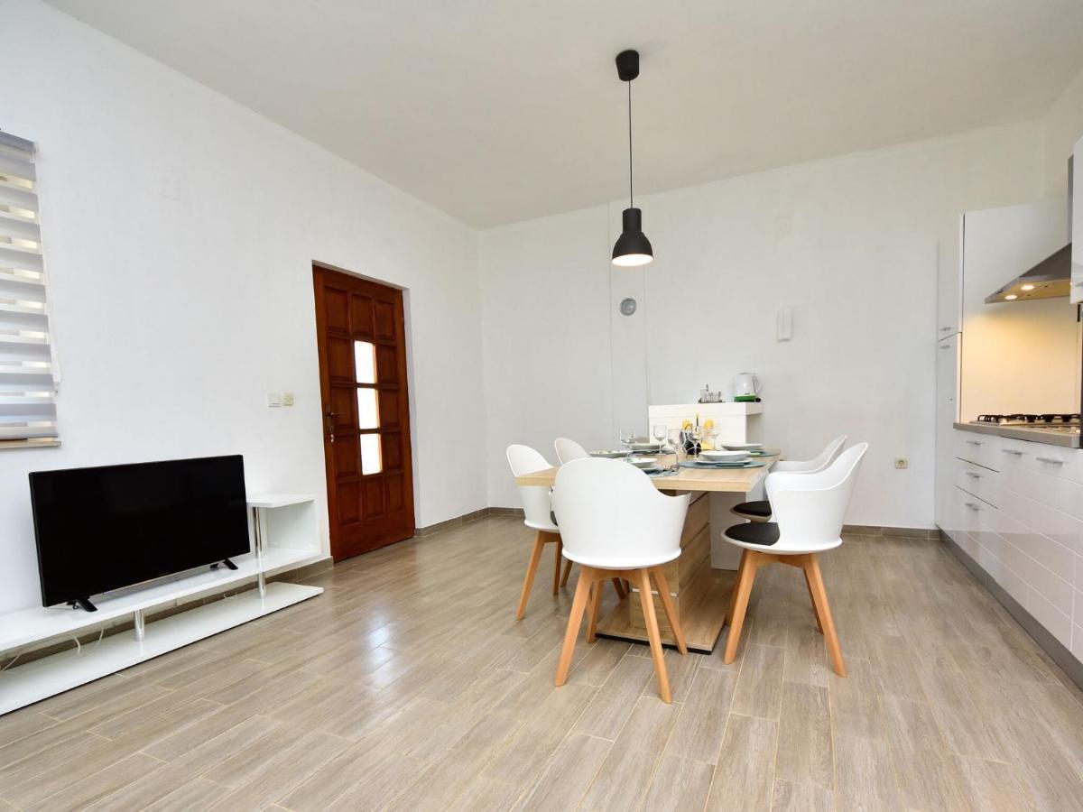 Lovely Apartment In Kru Evo With Barbecue Krusevo  Exterior photo